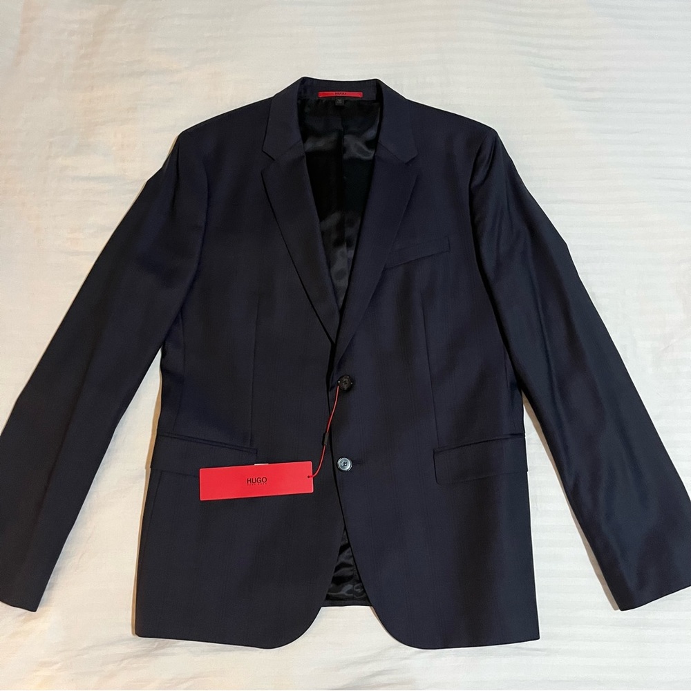 Hugo Boss Men’s Luxury Suit in Black